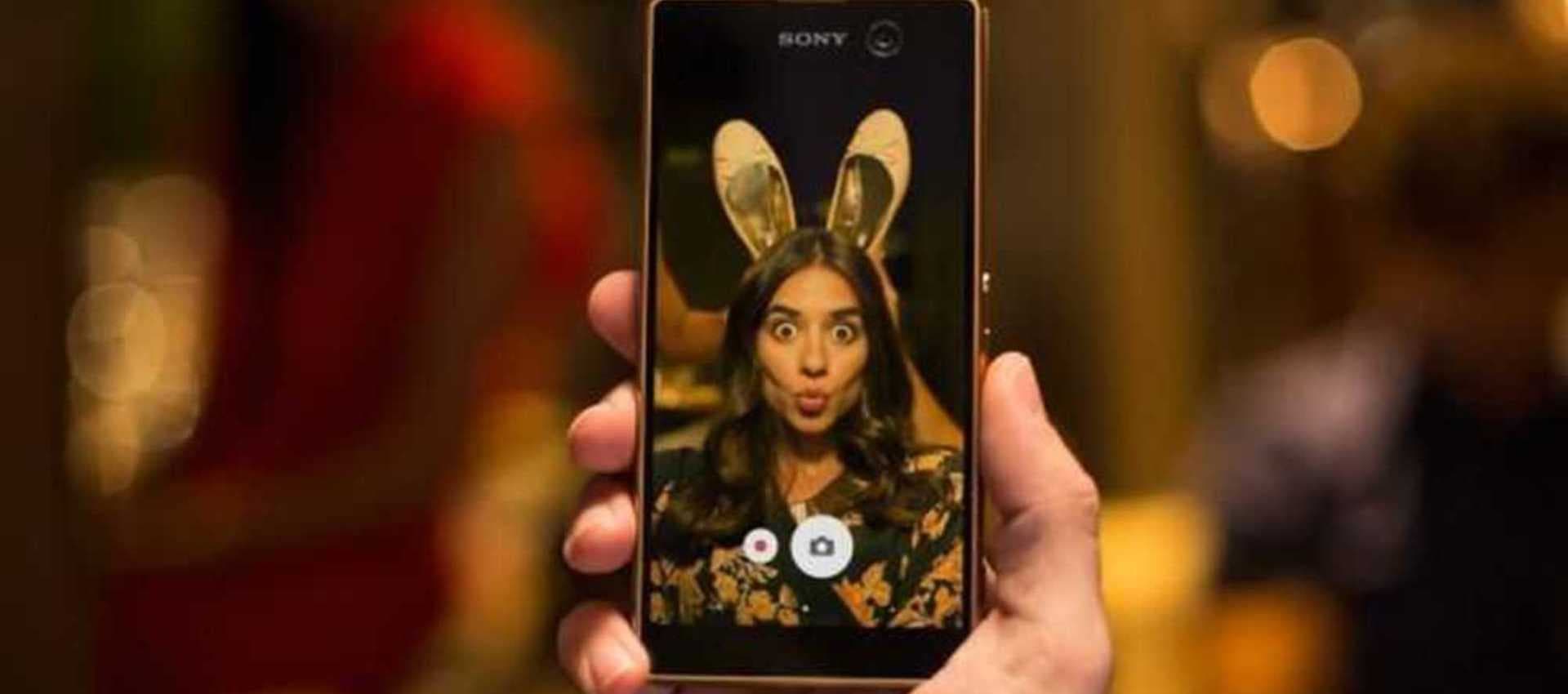 Capture moments with the Xperia M5
