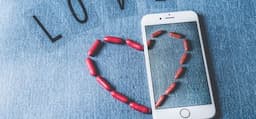 5 messenging apps to use on Valentine’s Day