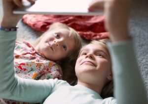 Teaching children responsible mobile technology usage