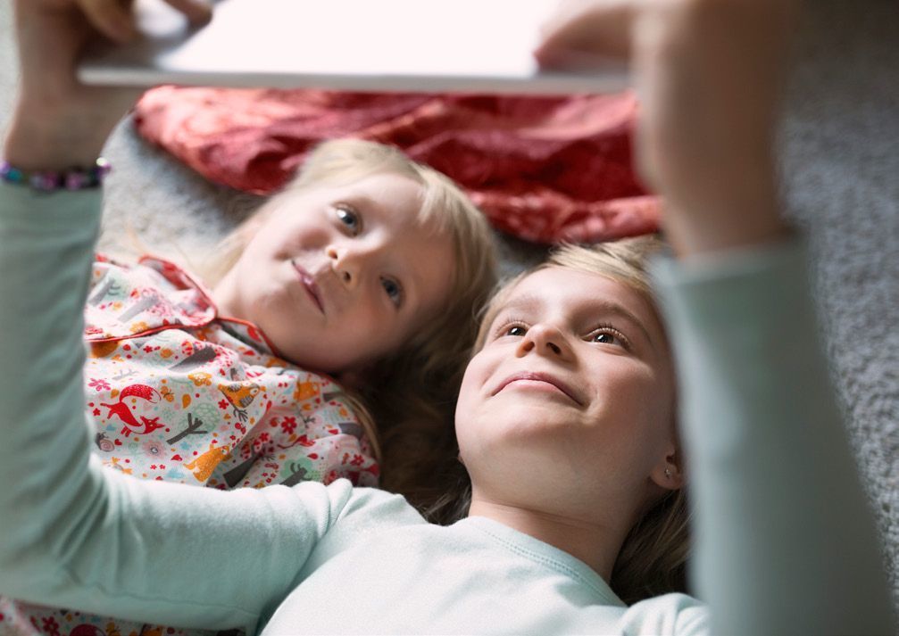 Teaching children responsible mobile technology usage