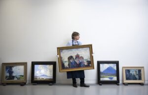 Unpacking the online art economy