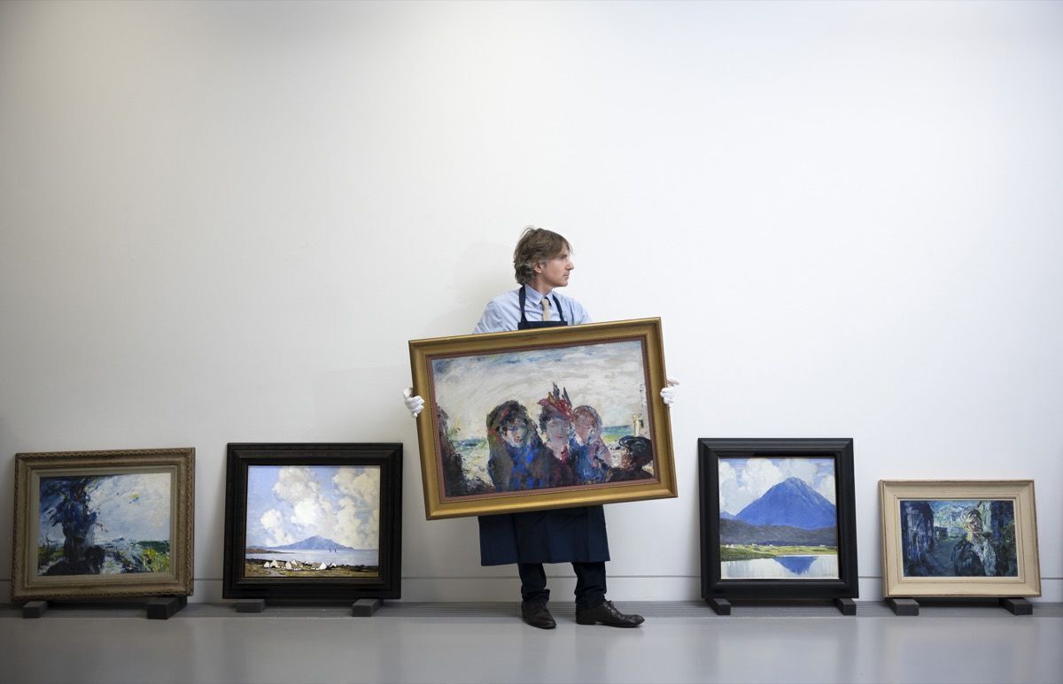 Unpacking the online art economy