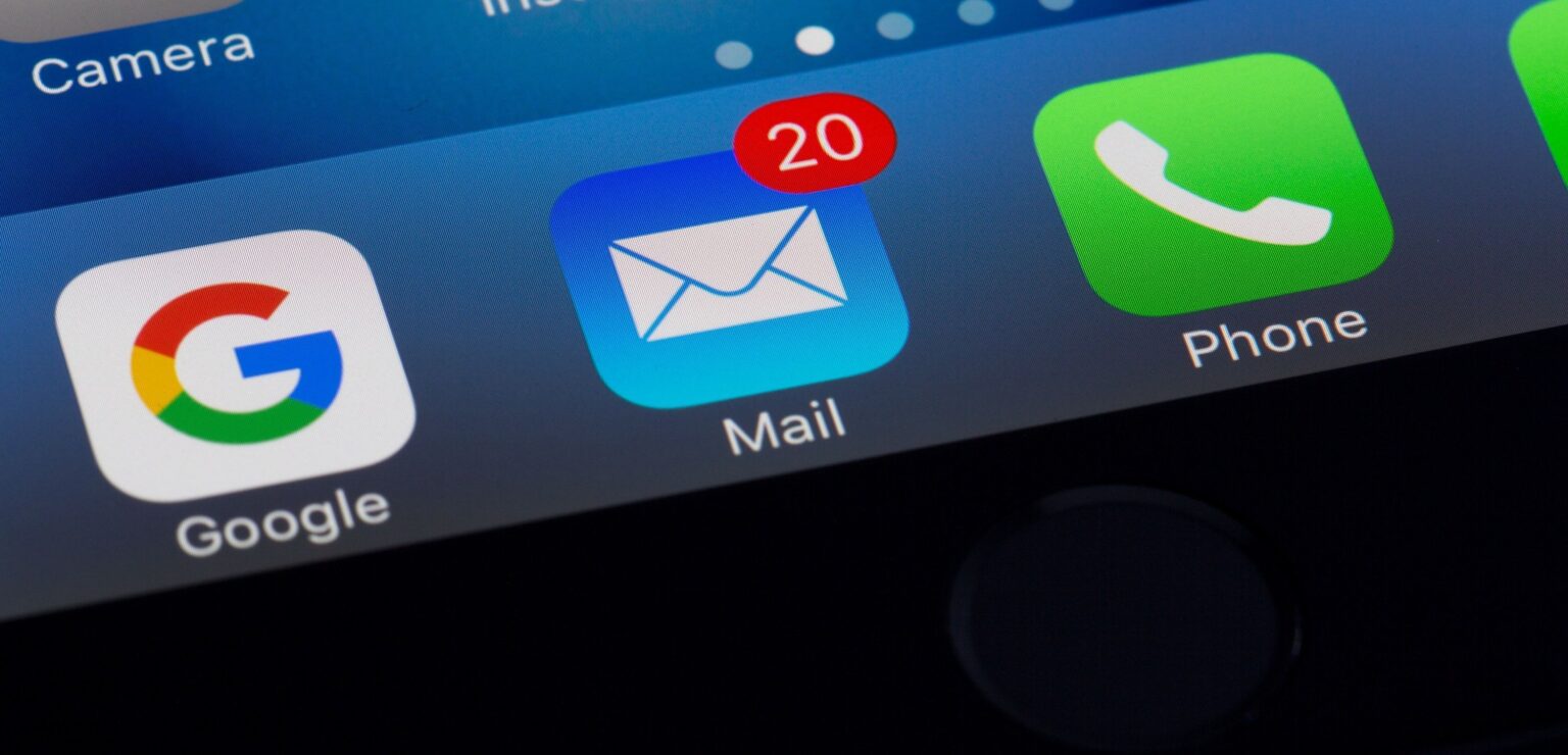 8 tips to clear and manage your email