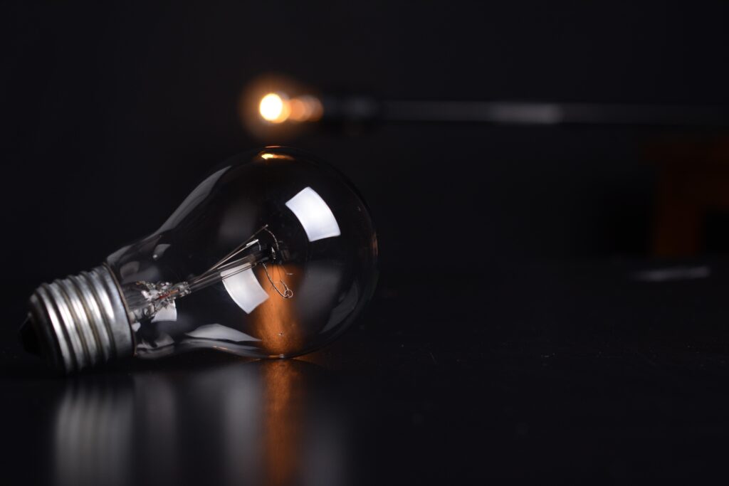 What are the early signs of burnout?